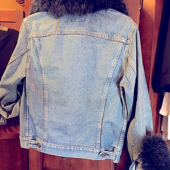 CASSIN of New York Jean Jacket - Picture 5 of 7